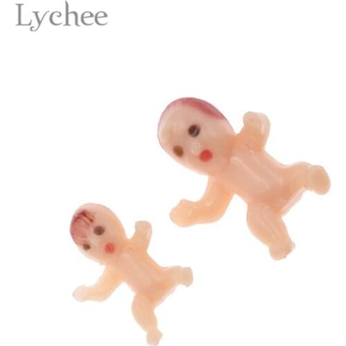 Lychee Life 50pcs 32mm/22mm Mini Sitting Babies Figures Plastic Baby Model Baby Shower Decoration