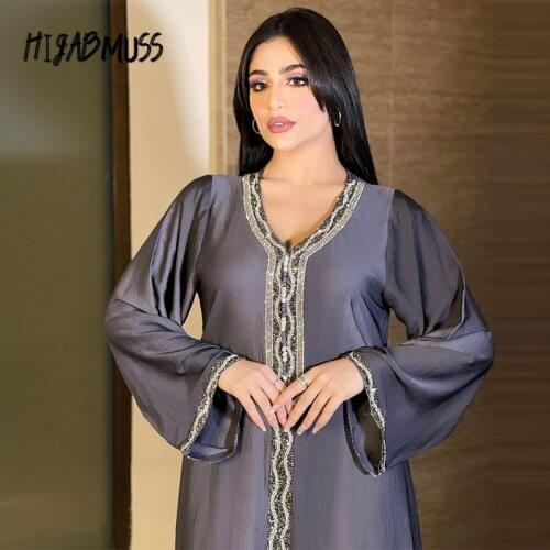 New Product Spring, Summer And Autumn Plus Size Womens Dresses Muslim Fashion Hot Drilling Abaya Eid Al-fitr Satin Robes