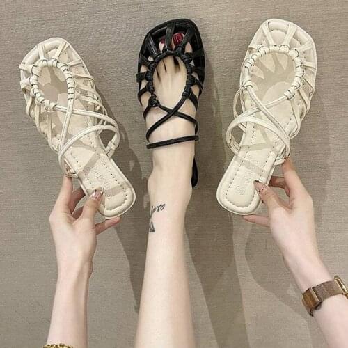 Korean Version of Braided Belt Hollow Flat Beach Sandals Female Summer 2021 New Soft-soled Comfortable Roman Female Sandals