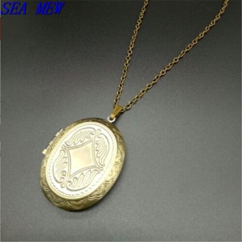 39mm*47mm Vintage Style Necklace Copper Antique Bronze Plated Oval Photo Locket Pendant Necklace For Women Men