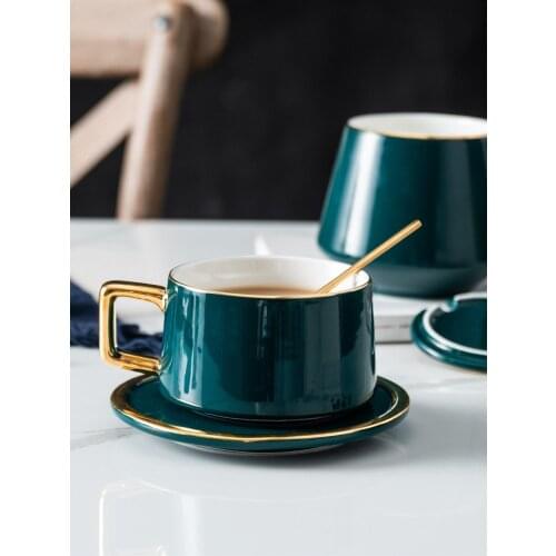 Nordic Porcelain Coffee Cup Creative Bone China British High Red Tea Cup With Spoon Saucer Taza Madera Home Supplies 50CS50