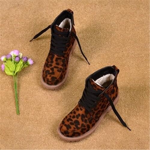 Women Suede Lace-Up Ankle Martin Boots Winter Super Warm Thick Plush Fur Snow Boots Female Fashion Round Toe Motorcycle Booties