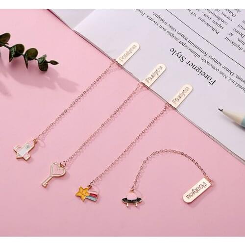 2pcs Universe Spaceship Rainbow Star Key Cute Book Mark for Book DIY Marker Page Bookmark Pendant Decoration Stationery