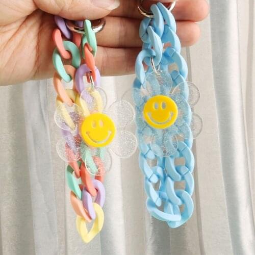 1PCS Creative Acrylic Flower Keychain Colorful Smiley open ring Couple Women Car Bag Pendant Key Ring Bag Decoration Gifts