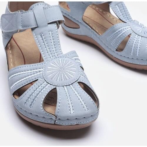 Classic Slope Heel Women Sandals Non-slip Casual Women Beach Shoes 35-46 Round Head Light Large Women Slippers Zapatillas Mujer