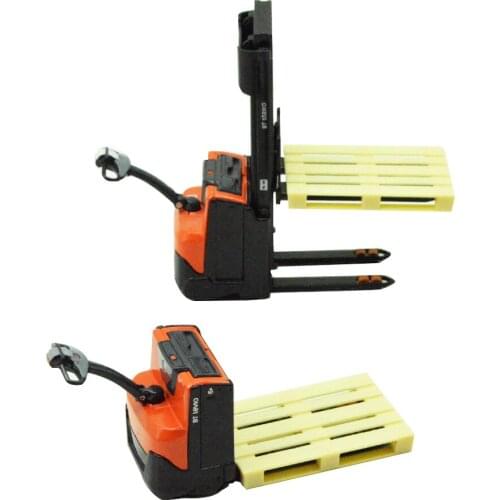 1/24 Forklift Model Alloy Toy Construction Truck BT LEVIO Forklift And BT STAXIO Electric Pallet Die-casting Model Collection