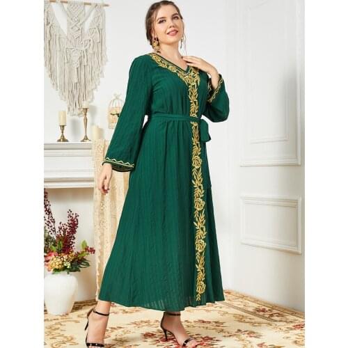 Embroidery Long Dress for Women Plus Size O Neck Long Sleeve Loose Muslim Arabic Turkey Clothes green color