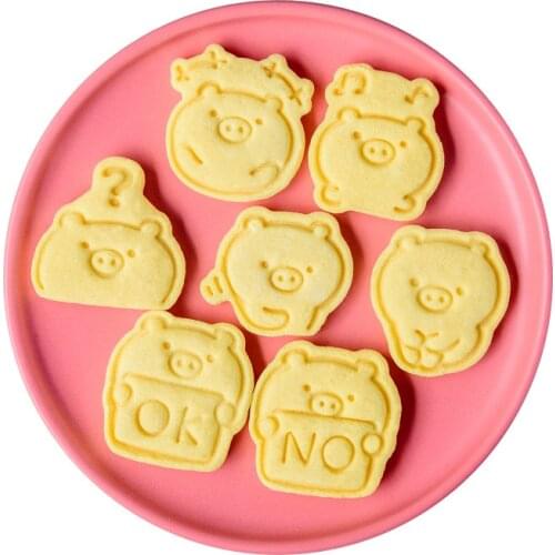 Cute Mini Pig Cookie Cutter Sugar Crafts Mold Cake Moulds Cookie Press Stamp Cutter Cake Baking Mould Kitchen Tools