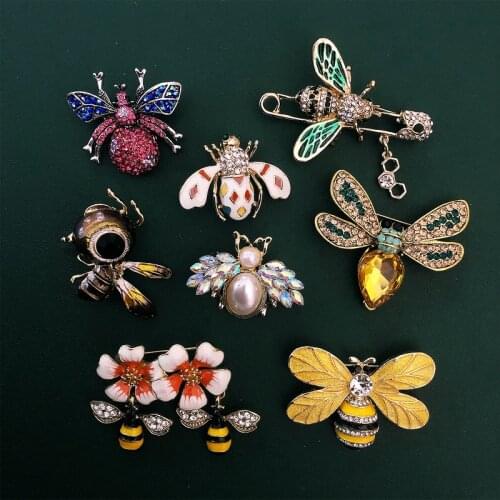 Morkopela Fashion Freshwater Pearl Pink/White Color Rhinestone Bee Insect Brooch and Pin for Women Statement Jewelry Wholesale