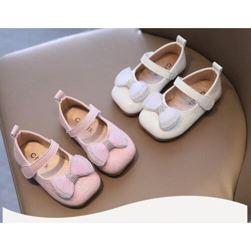 Girls Princess Shoes Leather 2021 Baby Soft Bottom Rhinestone Lats Chic Cute for Party Simpleshoes for Kids Hot Sweet and Cute