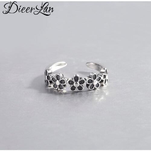 New Trendy Personality Punk Plum Flower Rings For Women Lady Resizable Size Rings Party Jewelry Charm Gifts 2021