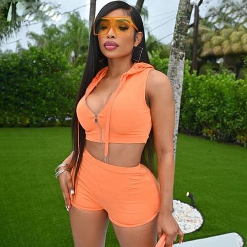 Casual Sporty Hoodies Shorts Sets for Women Two Piece Set Hooded Crop Tops and Shorts Sweat Suits 2 Piece Outfits Tracksuit