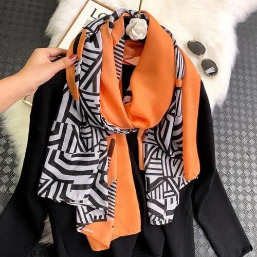 2021 New Fashion Warm Winter Scarf Print Hijab Store Shawls and Wraps Long Sjaal Female Foulard Pashmina Bandana Women