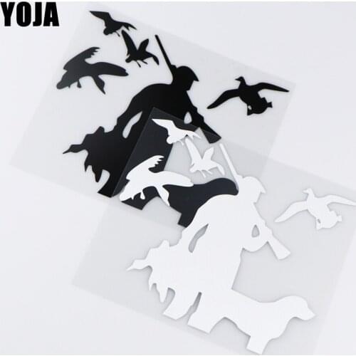 YOJA 17X15.2CM Hunters And Dogs Car Sticker Vinyl Decal Creative Funny Decoration ZT2-0188