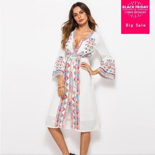 Europe and America Fashion sexy embroidery dress female 2018 summer new national style v-neck slim was thin dress L745 Wholesale