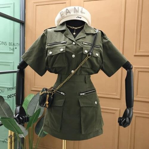 2020 Above Knee, Mini V-neck Woman 2 Piece Suit Fashion Summer Short Skirt Handsome Tooling Top + High Waist A Word Bag Hip Two