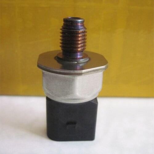 Fuel Pressure Sensor 55PP07-02 , 55PP0702 , 9307Z512A