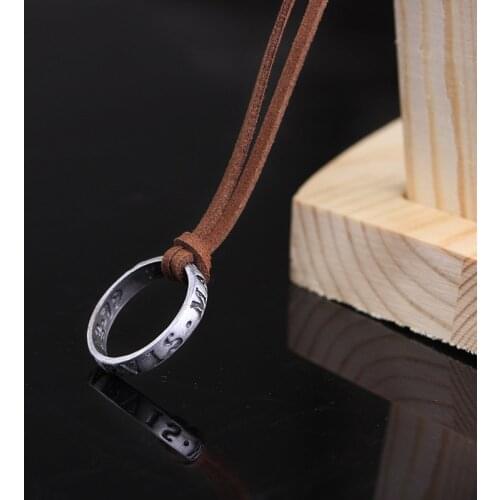 Pendant necklace Drakes circular Necklace and Belt Buckle Combo from Uncharted Pirates of the Caribbean circular charm necklace