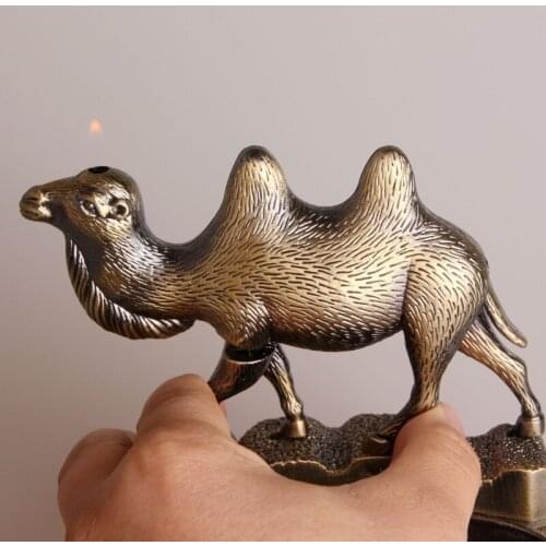 Camel Appearance Creative Ashtray with Lighter Smoking Set Smoking Accessories for Weed Ashtray Briquets Et Accessoires Fumeurs