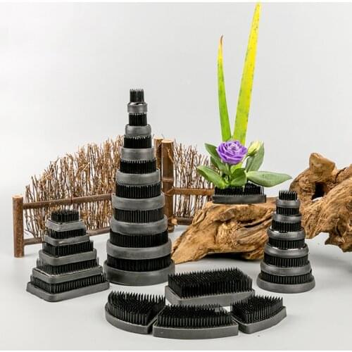 Various Size Rubber Base Metal Spike Flower Frog Kenzan with Sturdy Rubber Base for Ikebana Kenzan Floral Arrangment Art