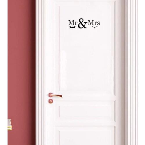 YOJA 25*8CM Funny MR MRS Room Door Decal Graphical Fashion Wall Sticker Black A40558