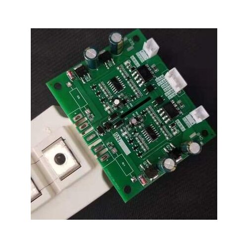 IGBT Module Drive Board Overcurrent Protection High-speed Optocoupler Isolation with Fault Indication
