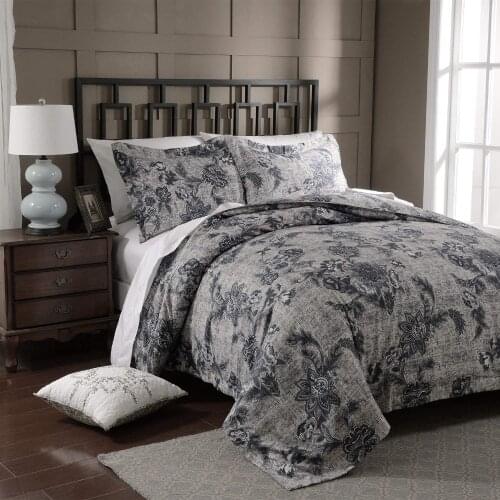 Simple&Opulence Microfiber Bedding On Bed