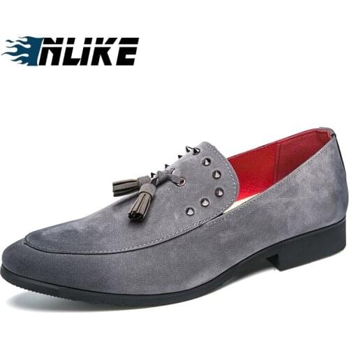 INLIKE Men Shoes Slip-On Designer Casual Luxury Brand Men Tassel Loafers Male Rivets Leather Shoes Comfortable Footwear