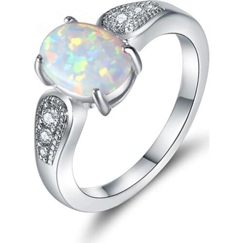 Fashion Rhinestones Ring Exquisite White Imitation Opal Ring For Women Accessories Jewelry Party Girl Gift