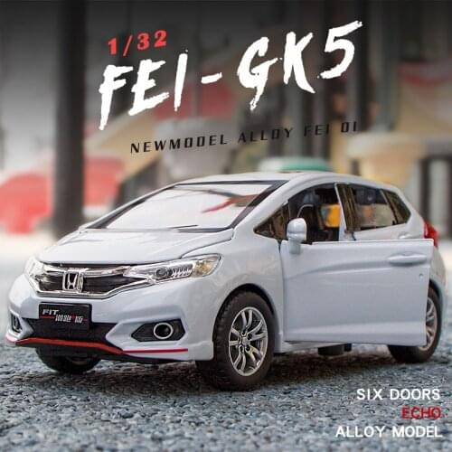 2020 New 1:32 Honda Fit Metal Toy Alloy Car Die Cast Toy Car Model Car Pull Back Children Toy Collectible Gift Free Shipping