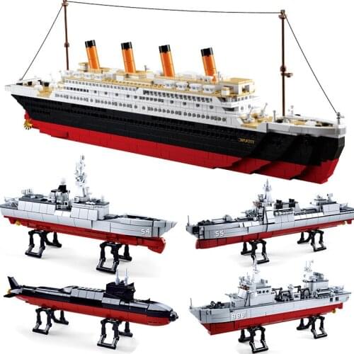 0577 Ship Titanic Frigate Sets Military Warship Battleship Missouri Cruise Model Boat DIY Children Kid Toy City Building Blocks