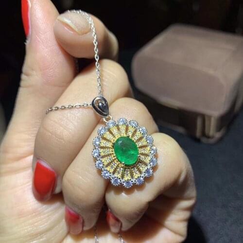Exquisite women necklace natural emerald gem pendant of necklace 925 sterling silver 6x8mm green natural gem christmas gift