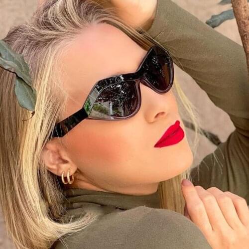 2021 Fashion Small Irregular Color Sunglasses Women Brand Designer Vintage Punk Sun Glasses Female Show Shades Oculos Feminino