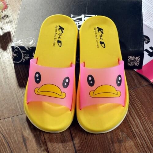 2020 Indoor Slippers Cartoon Cute Yellow Duck Kids Summer Casual Soft Sole Home Slides Summer Girls Boys Outdoor Shoes Sandals