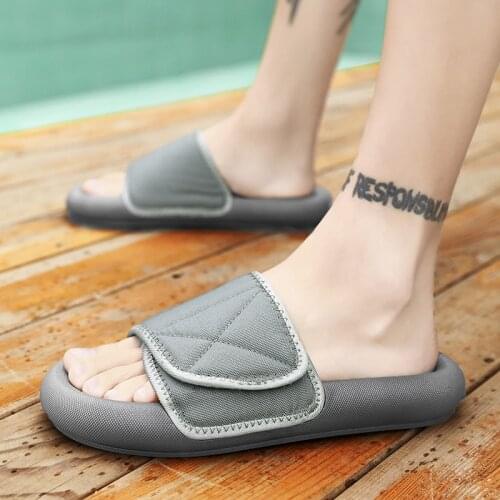 Summer Men Slippers Designed Outdoor Clogs Garden Shoes Beach Slippers Quick Dry Indoor Bathroom Slides Home Slides Flip Flops