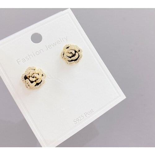 2021 New Arrival Unique Luxury Flower Stud Earrings For Women 14K Gold Plated Jewelry Zircon Earrings