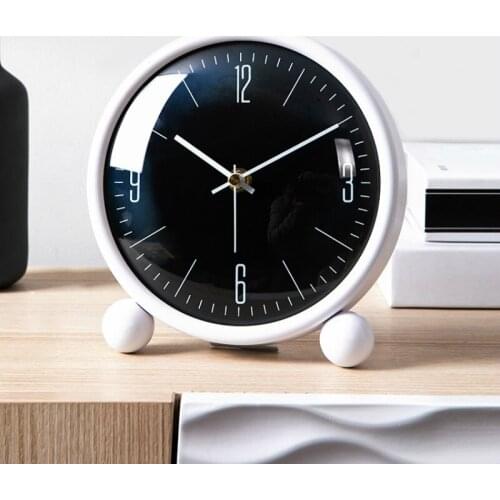Nordic Minimalist Table Clock Silent Creative Small Desk Clock Kids Metal Bedroom Clocks Reloj Escritorio Retro Clock AC50TC
