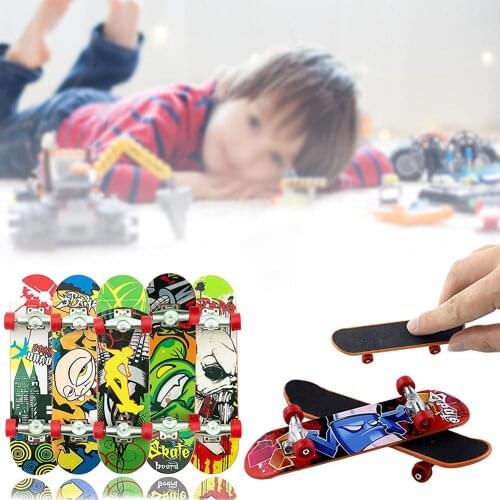 10pcs Alloy Mini Skate Finger Scooter Fingerboard Sports Training Props For Kids Xmas Birthday Gifts Children Small Skateboard