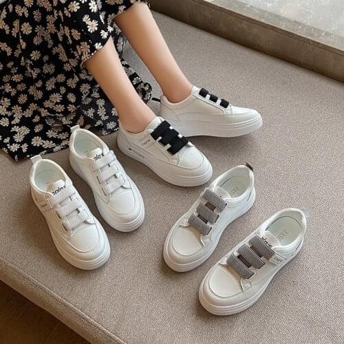 Couples Small White Shoes Board Shoes Velcro Slacks Casual Versatile Sports Shoes Girls Skateboard Shoes Student Platform Shoes