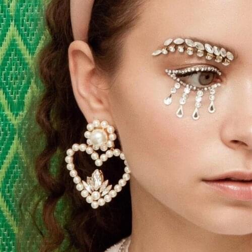 Fashion Trend Heart Shaped Rhinestone Imitation Pearl Pendant Earrings Ladies Dinner Party Jewelry Statement Earring Accessories