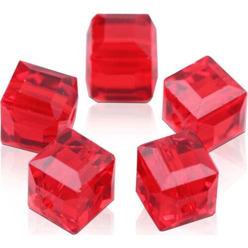 40Pcs/Lot Spacer Glass Cube Loose Beaded Green 10mm Faceted Square Beads For DIY Making Crystals Jewellery Accessories Wholesale