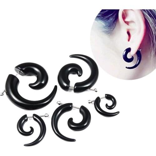2021 Trendy Black Geometric Stud Earrings for Women 3-10mm Horn Crescent Earrings Huggies Prevent Allergy Jewelry orecchini