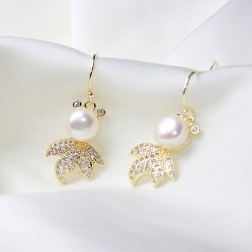 DAIMI 14k Gold-inlaid Rhinestone Pearl Earrings Goddess Earrings Light Luxury Earrings Earrings