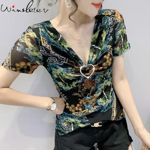 Summer Korean Clothes Mesh Print Graffiti T-Shirt Fashion Sexy V-Neck Shiny Diamonds Lave Women Tops Short Sleeve Tees T16415A