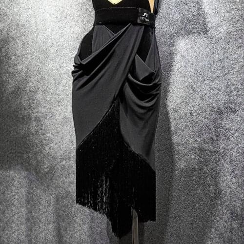 2020 Latin Dance Tassel Skirt Women Autumn Winter New Personality Short Skirt Dance Practice Clothes Modern Tnago Skirt VDB1113