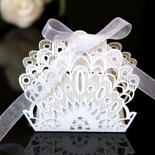 50pcs Laser Cut Peacock Flower Candy Boxes Sweets Boxes Favor Gift Boxes With Ribbon For Wedding Engagement Favor Party Supplies