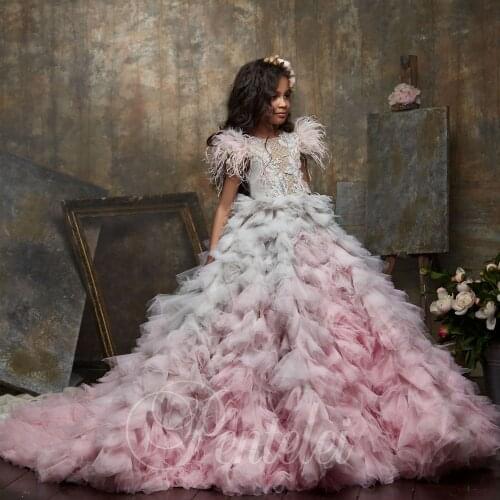 Luxury Ball Princess Flower Girl Dresses For Wedding Beaded Feather Girls Pageant Gowns Tiered Skirts Tulle Kids Prom Dress