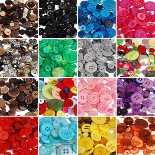 50g Mix S M L Size Pack 100Pcs Kids Resin Buttons Plastic Clothes Tools 2-4 Holes Round Shape Random Colors Garment Accessories