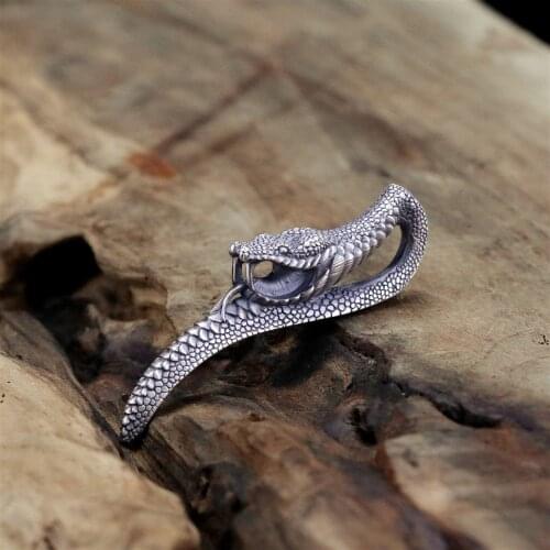 Snake Pendant Personality Silver Color Hand Carving Scale Snake Tongue Flicked Pendant Men Women Retro Jewelry Accessories