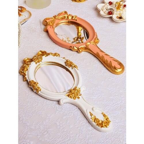 Hand-held Makeup Mirror Wooden Handle Resin Photo Frame Retro Princess Mirror Student Mirror Beauty Salon Makeup Mirror